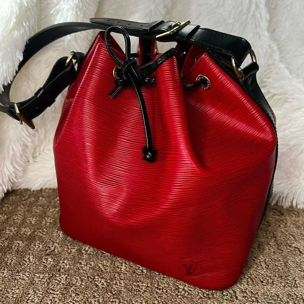 AUTH LOUIS VUITTON EPI LEATHER NOE- BLACK AND RED